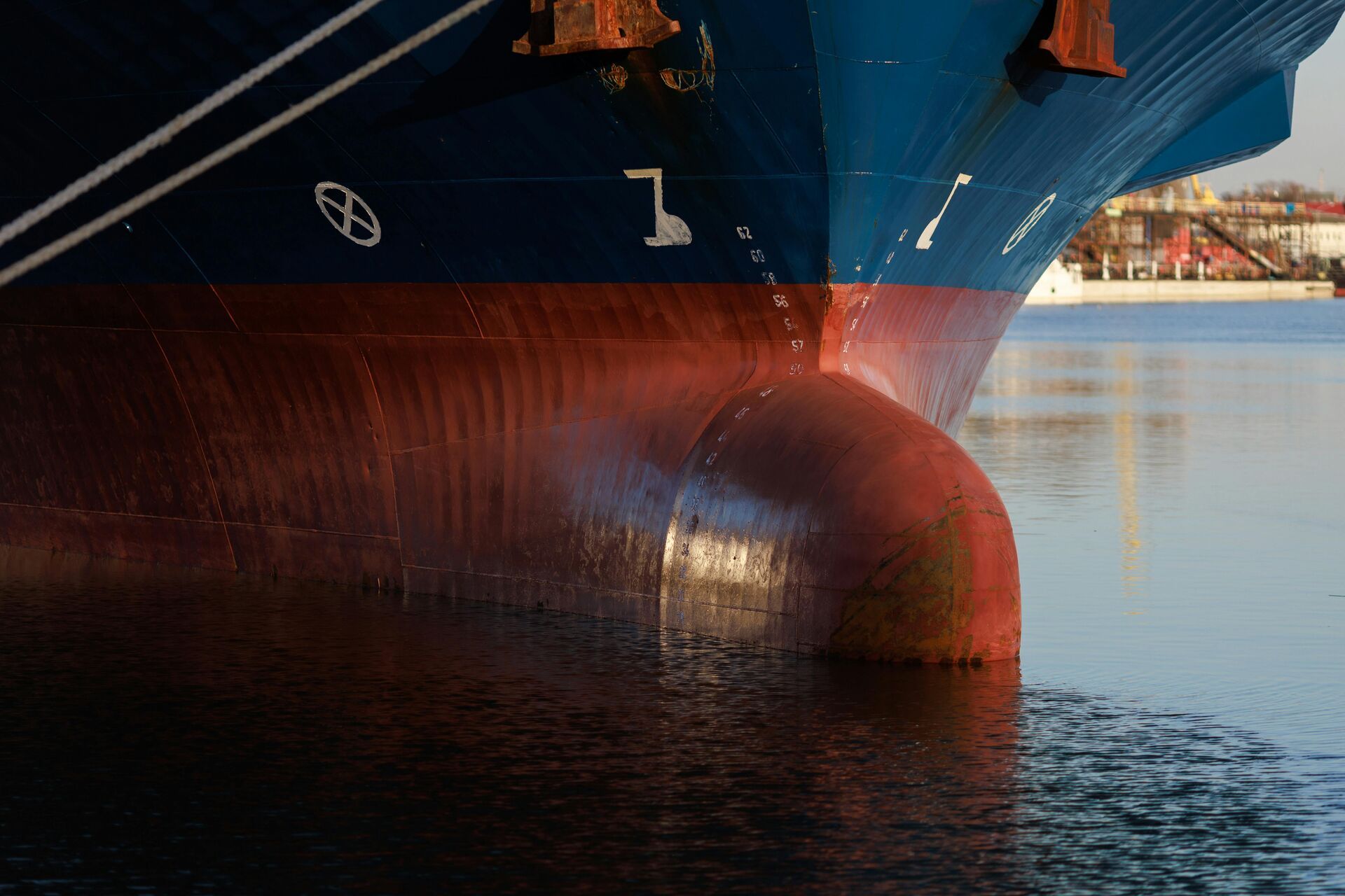 Ship and marine cleaning at a Sydney wharf